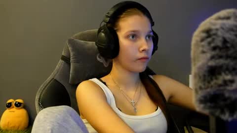 Alice online show from December 22, 2:47 pm