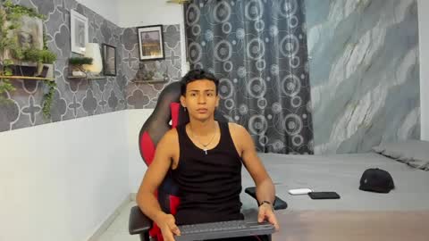 brandom_brook online show from May 17, 4:21 am