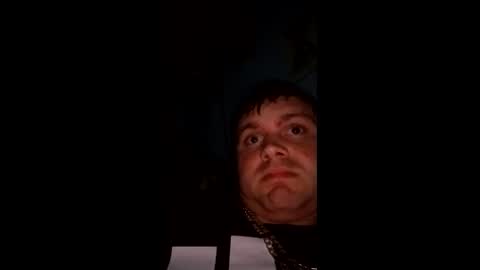 Snapshot of brandon281997 chatting on February 18, 10:11 am brandon281997 online show from February 18, 10:11 am