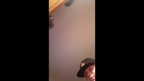 brandon281997 online show from April 2, 2:31 am