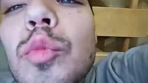 Snapshot of brandon_white_3 chatting on December 5, 12:47 pm Brandon online show from December 5, 12:47 pm