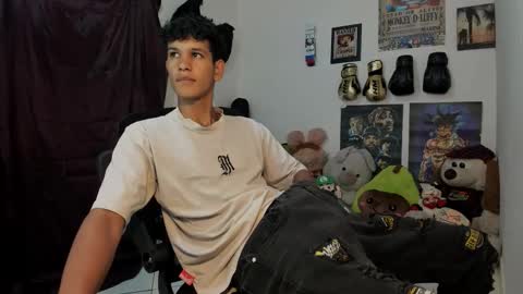 Snapshot of brandonstonexl chatting on March 4, 11:11 pm Brandon Stone online show from March 4, 11:11 pm