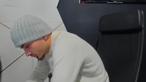 Snapshot of brandontatex chatting on January 11, 7:13 am BrandonTateX online show from January 11, 7:13 am