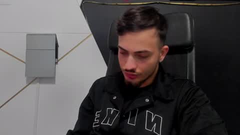 BrandonTateX online show from April 2, 7:50 am