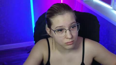 Belle  online show from March 1, 4:47 am