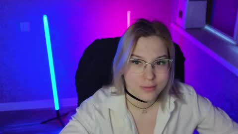 Belle  online show from March 7, 2:04 am