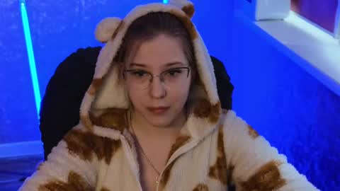 Belle  online show from March 10, 5:54 am