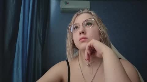 Belle  online show from March 19, 10:19 am