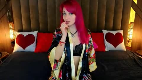 Snapshot of brandybloomm chatting on March 10, 8:25 pm Brandybloomm online show from March 10, 8:25 pm