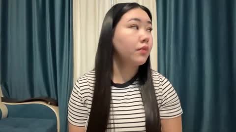 Aypril   online show from December 15, 11:03 am