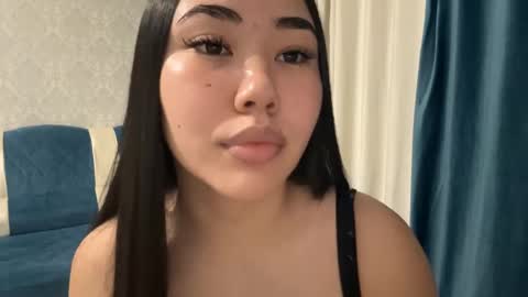 Aypril   online show from December 18, 4:02 pm