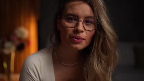 Alex online show from November 29, 5:21 am