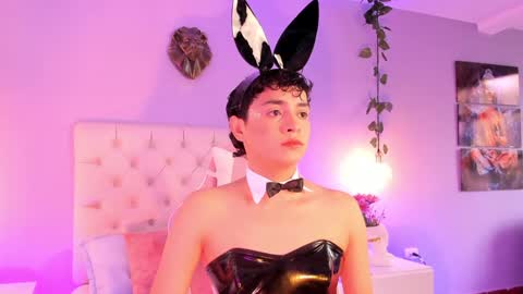   online show from December 31, 1:08 pm