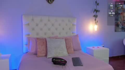   online show from January 31, 12:18 pm