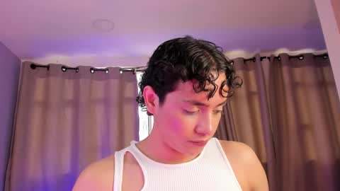   online show from March 3, 3:31 pm