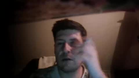 Snapshot of brate1899 chatting on November 27, 5:20 am brate1899 online show from November 27, 5:20 am