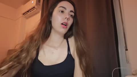 Annie online show from December 19, 9:17 pm