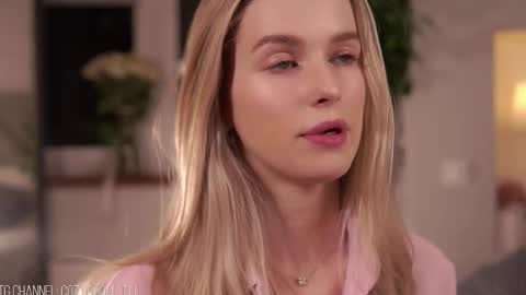 Snapshot of brave_journey chatting on September 30, 9:53 pm Eli online show from September 30, 9:53 pm