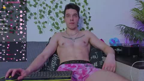 Johny Bravo online show from March 28, 2:16 pm