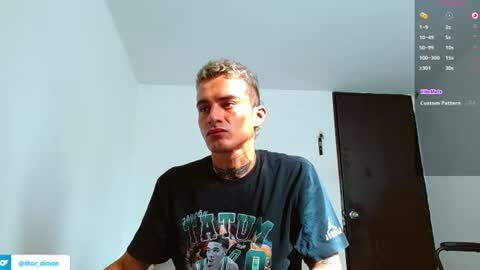 Snapshot of bray_hotboy chatting on July 9, 1:37 pm Bray Hotboy online show from July 9, 1:37 pm