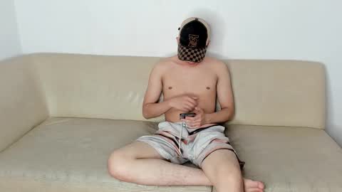 break_self online show from February 17, 9:41 pm