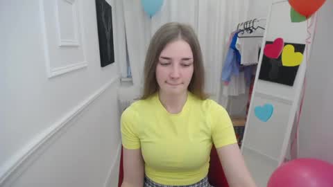 Bree online show from April 25, 1:14 pm