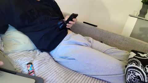 breezydicks online show from November 28, 11:40 pm