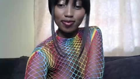 Snapshot of breezykan123 chatting on December 8, 6:43 am breelia online show from December 8, 6:43 am