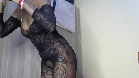 Snapshot of breezykan123 chatting on December 13, 1:59 am breelia online show from December 13, 1:59 am