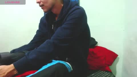 Snapshot of breinerxxlhot chatting on February 22, 1:22 am Breiner online show from February 22, 1:22 am