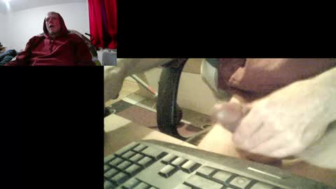 Snapshot of bremer64 chatting on January 12, 11:07 am bremer64 online show from January 12, 11:07 am