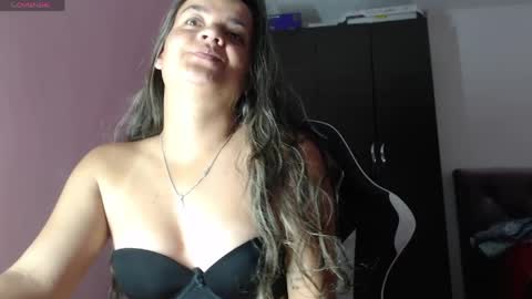 brenda69699 online show from April 8, 11:16 pm