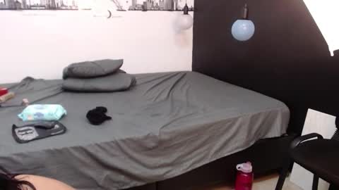 Brenda  online show from February 9, 4:50 pm