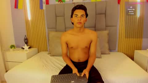 Brenda and Stevenn online show from July 12, 11:56 am