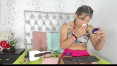 brenda sofia2 online show from May 23, 2:43 pm