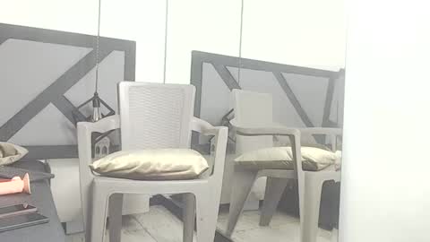 BRENDA VELASQUEZ online show from February 6, 2:44 am