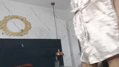 BRENDA VELASQUEZ online show from February 9, 2:40 pm