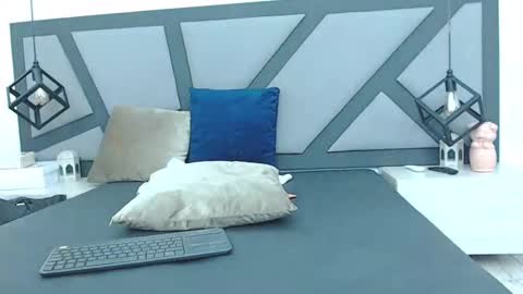 BRENDA VELASQUEZ online show from February 28, 8:39 pm