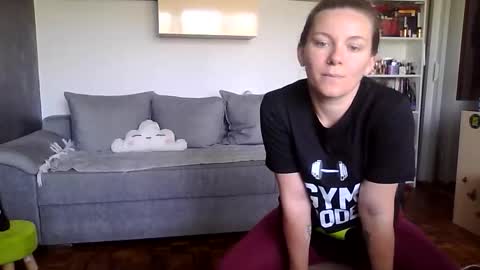 Snapshot of brendaaryas chatting on May 15, 7:37 am Brenda online show from May 15, 7:37 am