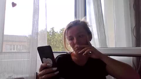 Snapshot of brendaaryas chatting on May 16, 3:22 pm Brenda online show from May 16, 3:22 pm