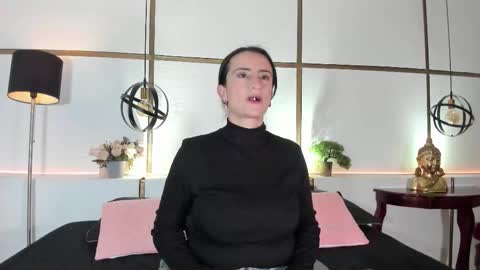 MeganBeaked online show from October 3, 12:02 pm