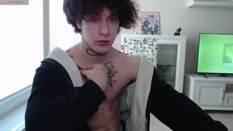 brendan__piks online show from February 18, 11:06 am