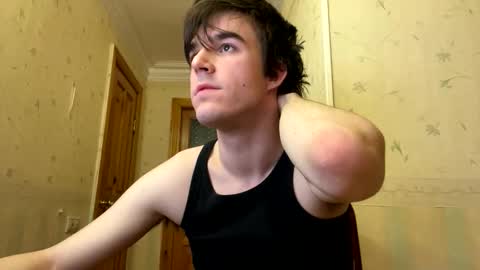 Snapshot of brendon000hardt chatting on January 9, 12:52 pm brendon000hardt online show from January 9, 12:52 pm