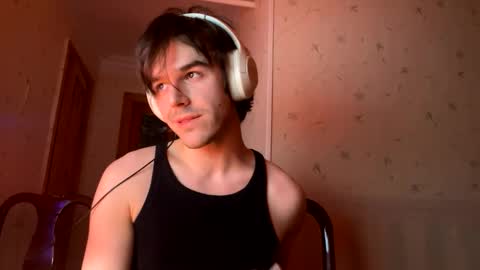 Snapshot of brendon000hardt chatting on February 7, 3:16 pm brendon000hardt online show from February 7, 3:16 pm