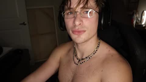 brentonverde online show from January 29, 1:37 am