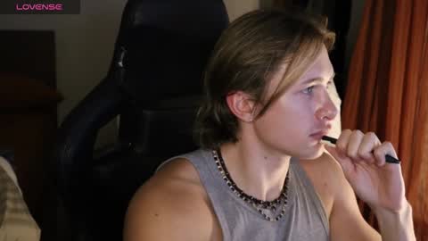 brentonverde online show from January 6, 11:29 pm