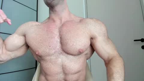 Snapshot of bretman_narcissus chatting on April 10, 12:10 pm bretman_narcissus online show from April 10, 12:10 pm