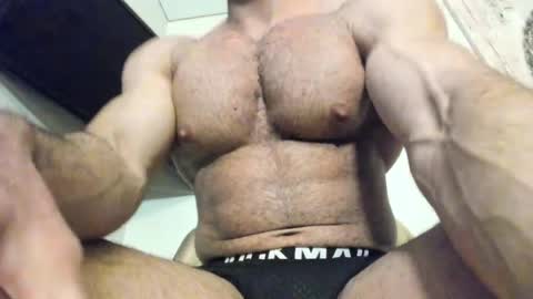 Snapshot of bretman_narcissus chatting on April 13, 12:43 pm bretman_narcissus online show from April 13, 12:43 pm
