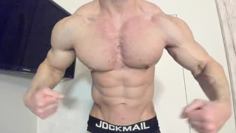 Snapshot of bretman_narcissus chatting on April 15, 12:56 pm bretman_narcissus online show from April 15, 12:56 pm