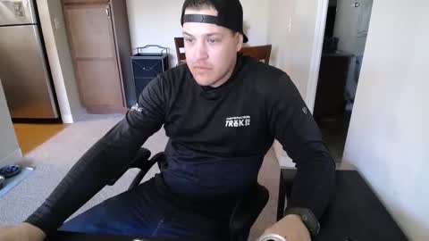 Snapshot of brettbwc89 chatting on March 9, 6:43 pm brettbwc89 online show from March 9, 6:43 pm